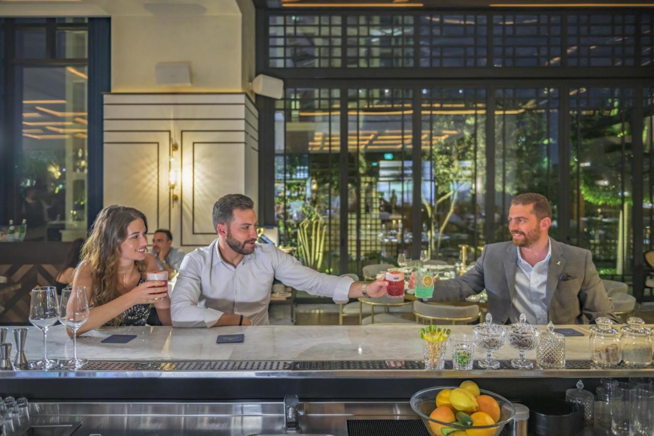 Hotel Grand Hyatt Amán Exterior foto The bar at the hotel