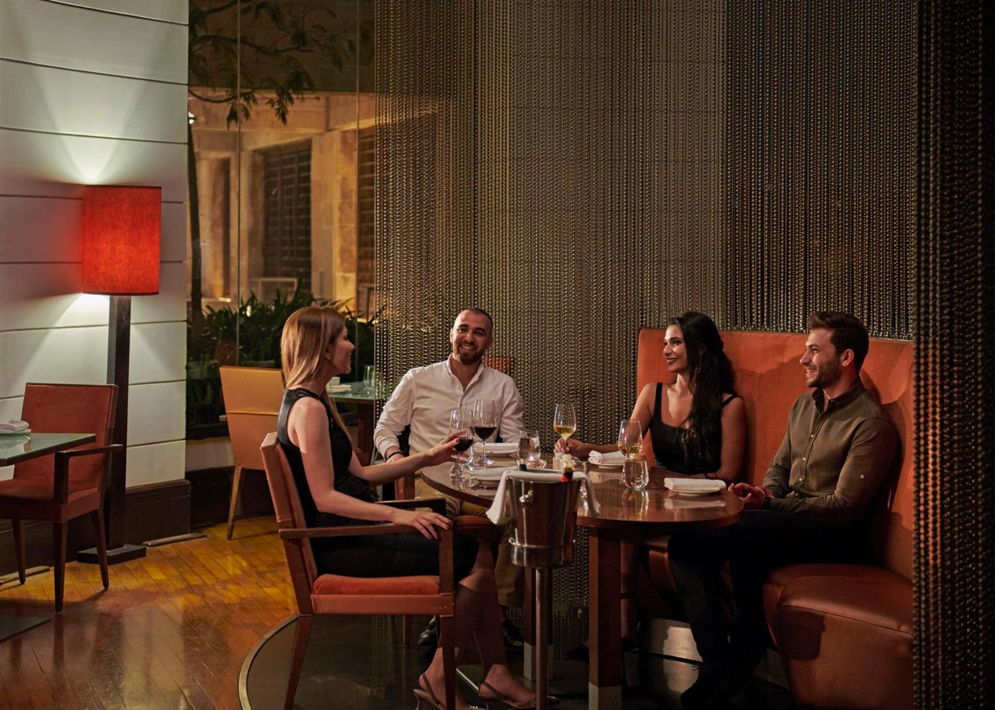 Hotel Grand Hyatt Amán Exterior foto The restaurant